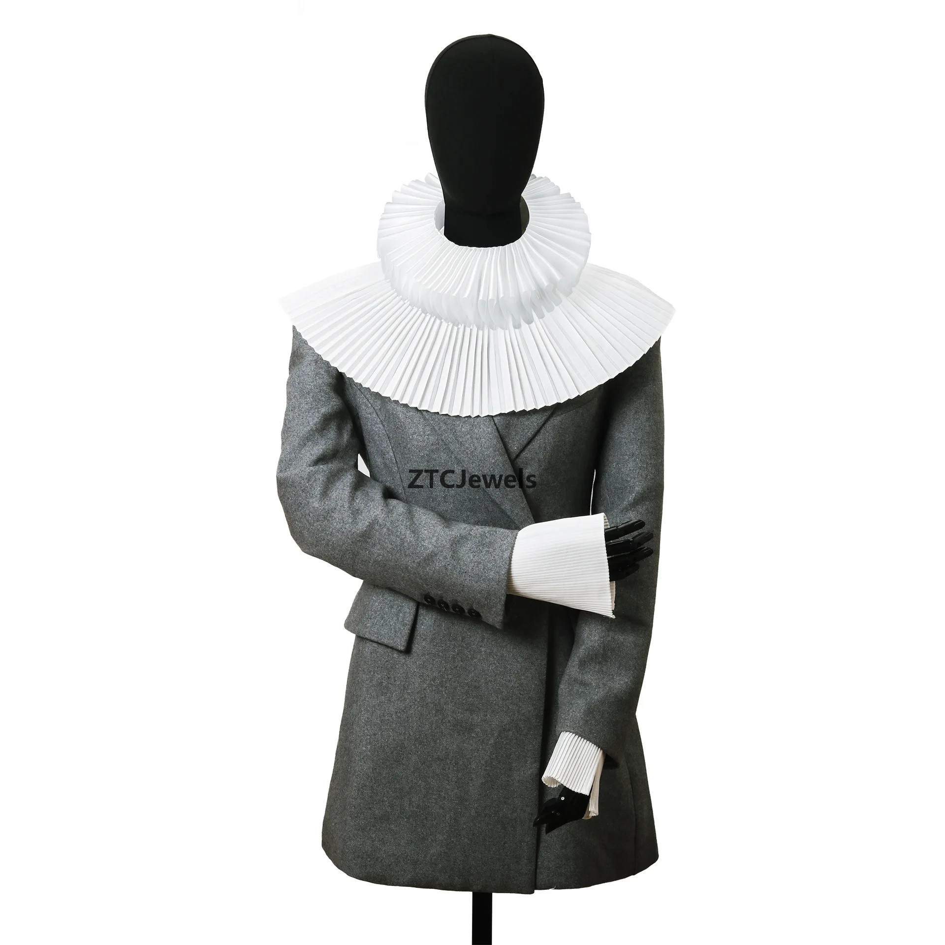 Cosplay Pearl Fan Shaped Detac - Detachable Cosplay Prop recensione e prezzo