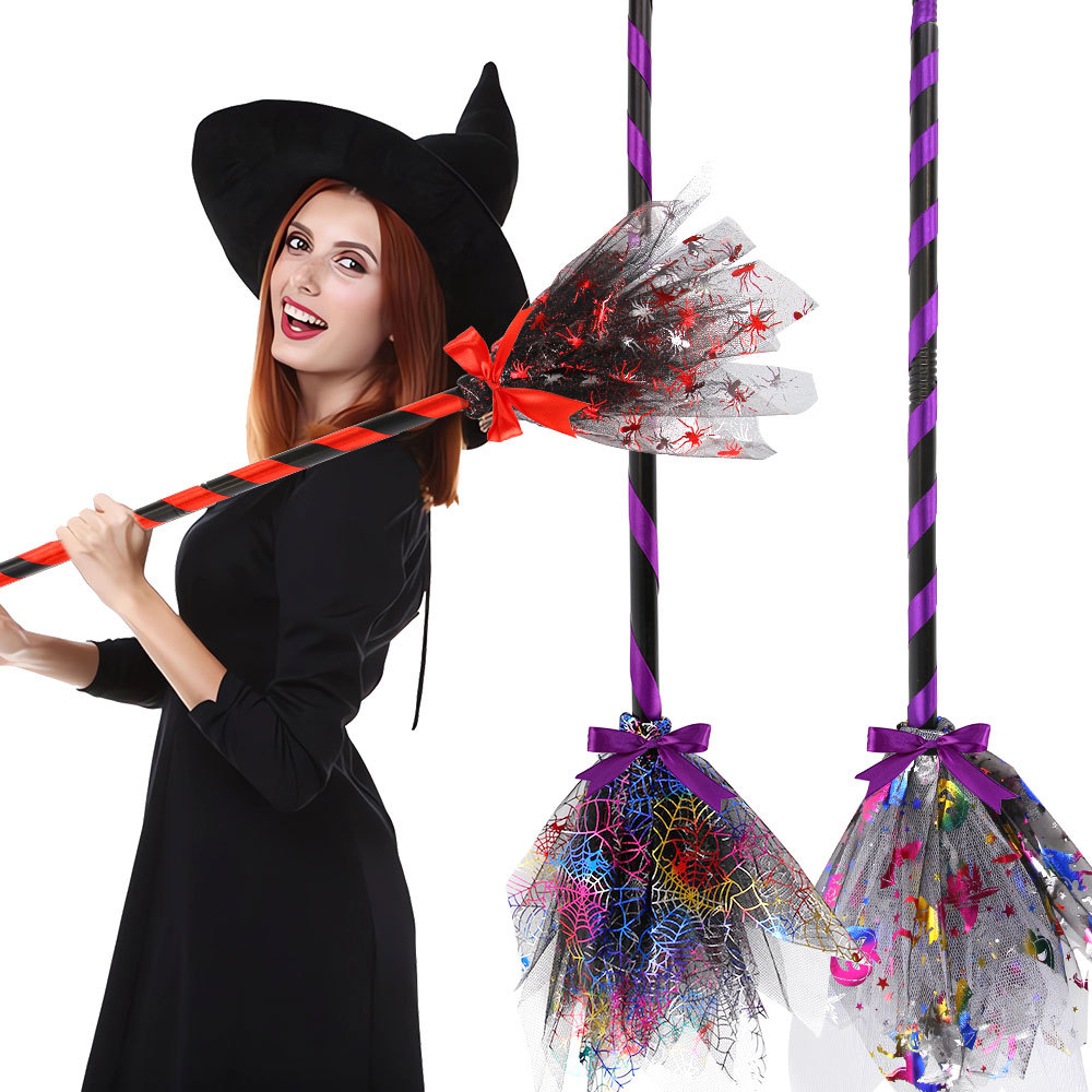 Halloween Witch Broom with LED - Detachable Cosplay Prop recensione e prezzo